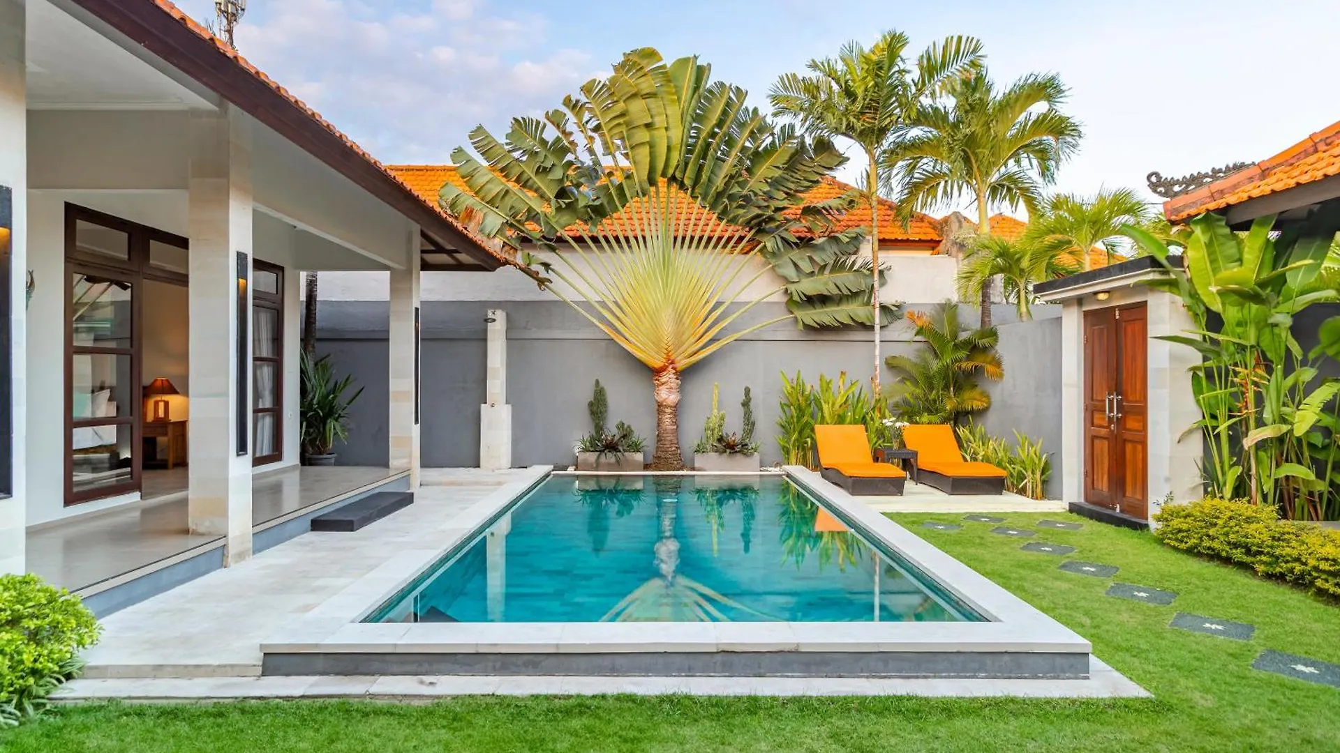 Amaluna II Villa In Seminyak