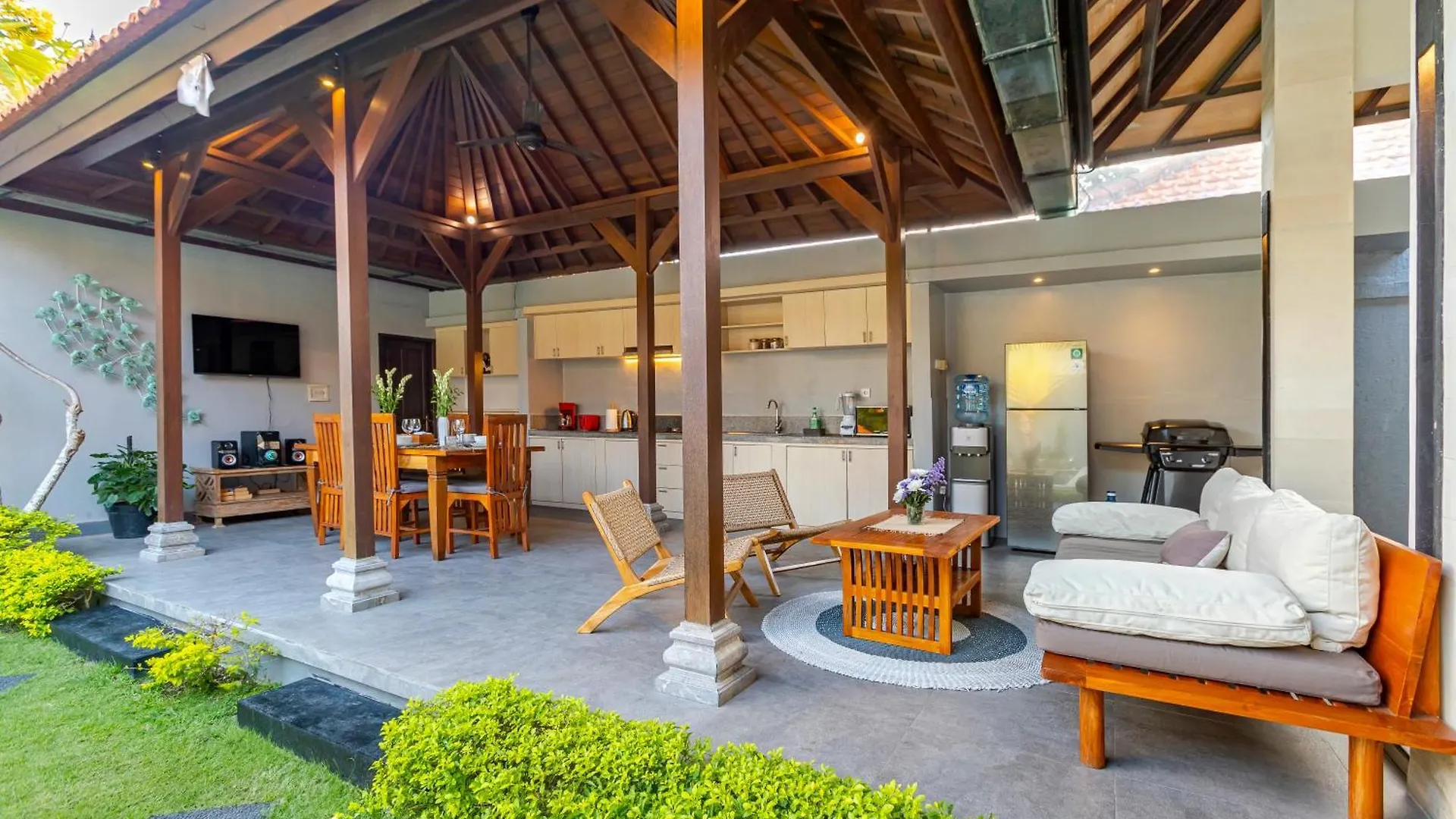 Amaluna II Villa In Seminyak
